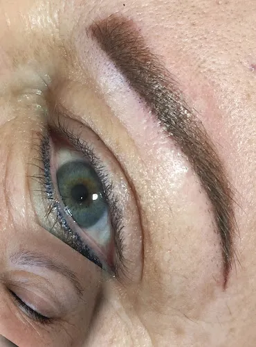 8 - Kadeřnický salón Excellent