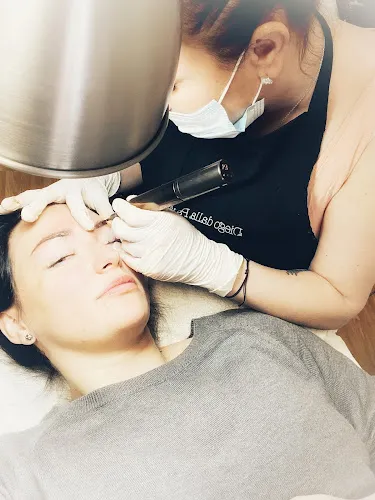 6 - Kadeřnický salón Excellent