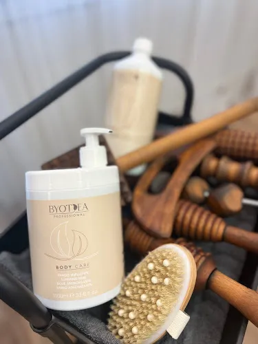 6 - Kadeřnictví - Erika Kalousková