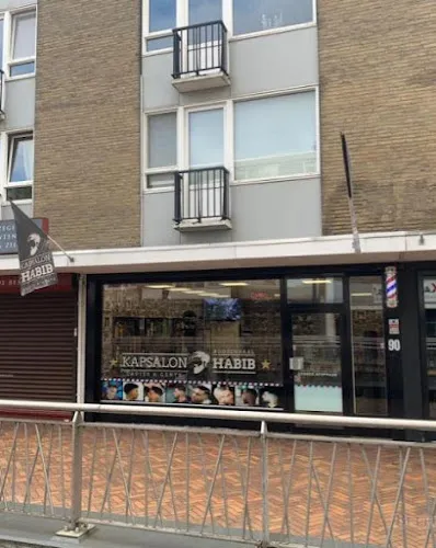 1 - Kapsalon Red