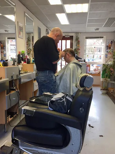 2 - Kapsalon Schretzmeijer ✂