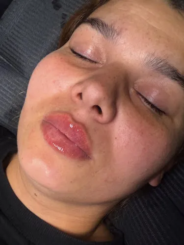 8 - Karizma Barbers Buckley