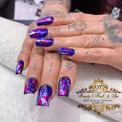 7 - Karizma Hair Design