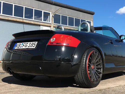 8 - Karl-Heinz Bodenhausen