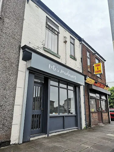 4 - Kate’ infos Hairdressing