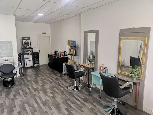 3 - Kate’ infos Hairdressing