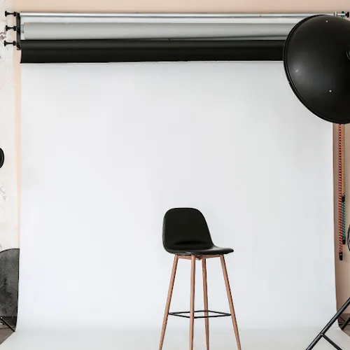 7 - Kathy’s Nail salon