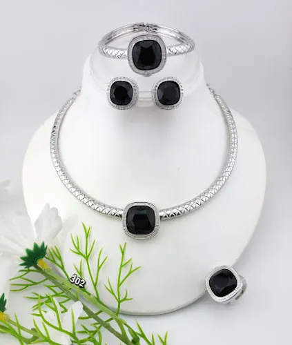 8 - Kayleigh Wright Hairdressing