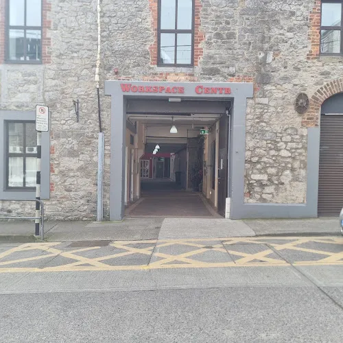 2 - Kazoo Hair Studio