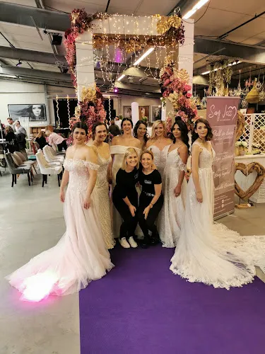 4 - KERNsaniert MakeUp | Styling | Skincare - Jessica Kern - Brautstyling