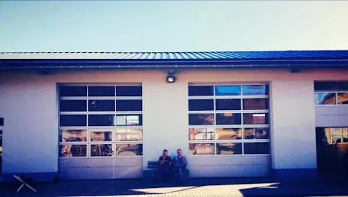 6 - KFZ Ersezen, Autoservice, Meisterbetrieb