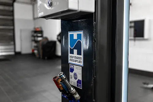 8 - KfZ Meisterbetrieb Meister Kammer, Hauke Kammer