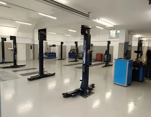 7 - KFZ-Meisterwerkstatt M.Perkola