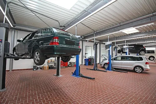 3 - KFZ - Reparaturwerkstatt Claus