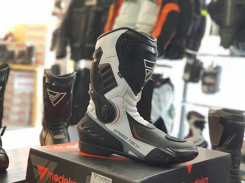 7 - KFZ-Service Gülasi