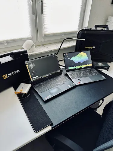 5 - Kfz Werkstatt . Auto Service Münsterstraße Meisterbetrieb der Kfz Innung .DEKRA -Anerkannter Prüfstützpunkt