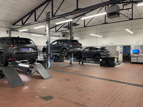 4 - KFZ-Werkstatt AZ