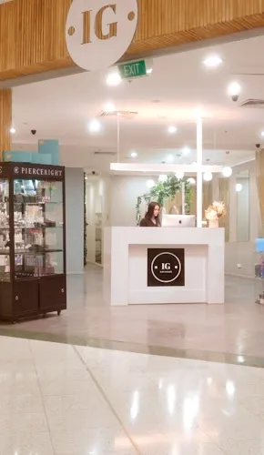 4 - K.Gs Hairdesigns