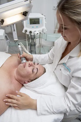 6 - Khadija Kosmetik Beautysalon/ Alaa’s luxury