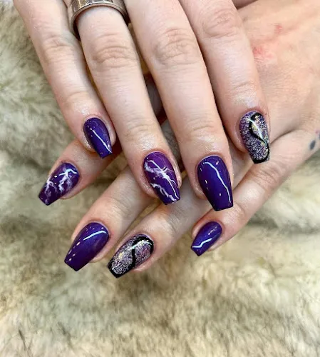 5 - Kims Beauty House