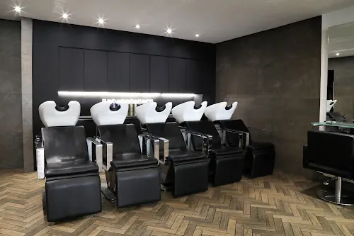 6 - Kims Glamorous Nails