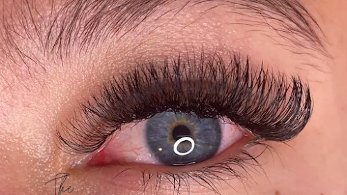 2 - Kims Waxing & Beauty