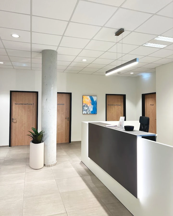 1 - Kinder- und Jugendärztin Frau Dr. med. S. Jungbluth