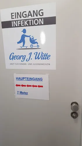 7 - Kinderarztpraxis I. Buchmann, V. Reuber, G. Witte