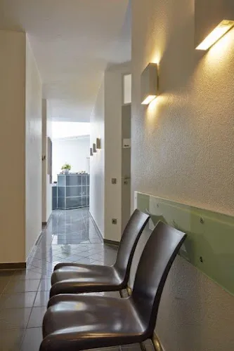 8 - Kinderzahnärztin Dr. Miriam Schmidt (geb. Westermann) Bielefeld