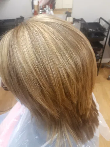 6 - Kings Hairdressers