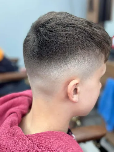 3 - KINGS TURKISH BARBERS PITSEA