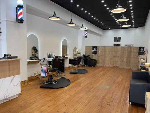 5 - Kingzz hair studio