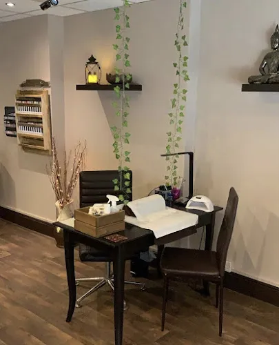 1 - Kirstys beautique