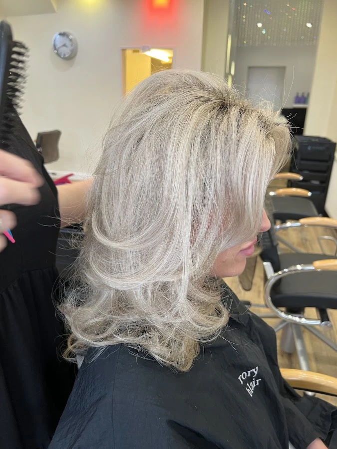 1 - Kiss Beauty Salon