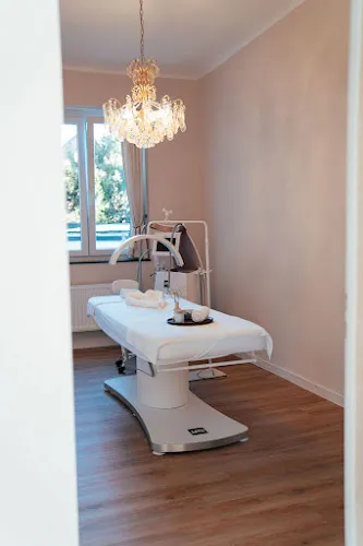 3 - Kopp & Style Beauty Atelier - Aachen