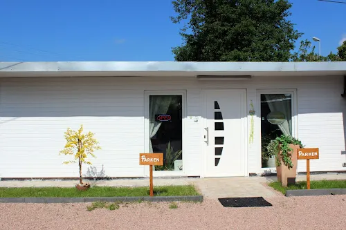 2 - Kosmetik & Nails