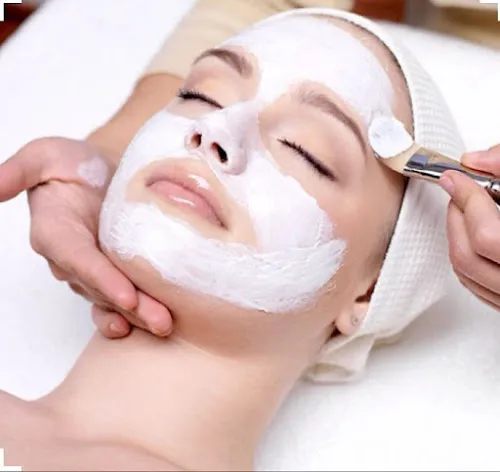 4 - Kosmetik & Nails