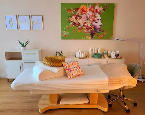 6 - Kosmetik & Wellness Christiane Lapuhs