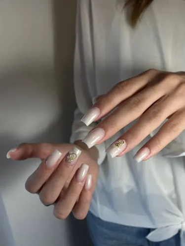 4 - Kosmetik für Jedermann Marina Muncuta