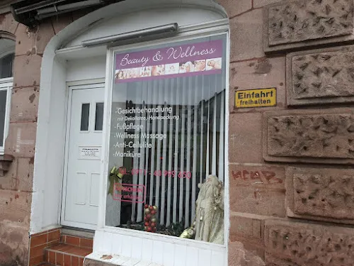 8 - Kosmetik Studio Larisa Mes