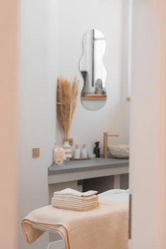 5 - Kosmetikerin & Permanent Make Up Artist - Hannover