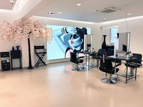 4 - Kosmetikstudio im Brückenforum