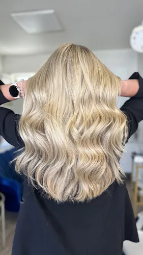 5 - KRAINA FRYZUR Karina Orłowska