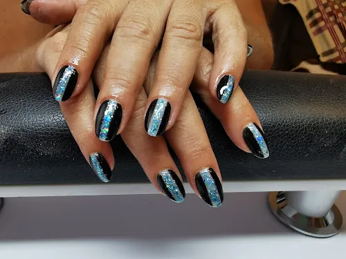 4 - Krallen-Stüberl