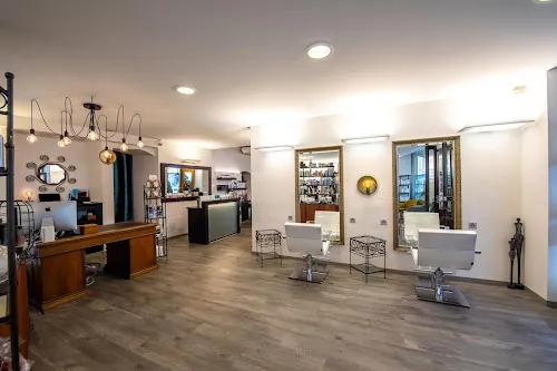 4 - L Artiste Coiffure Femmes et Hommes