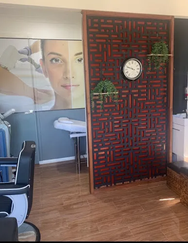 2 - L hair salon by Leila