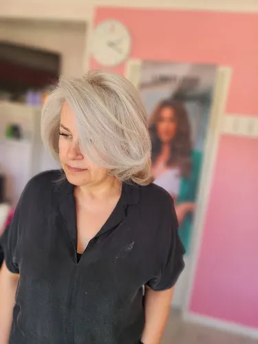 6 - L hair salon by Leila