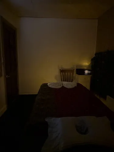 6 - La Bonz Hair Studio