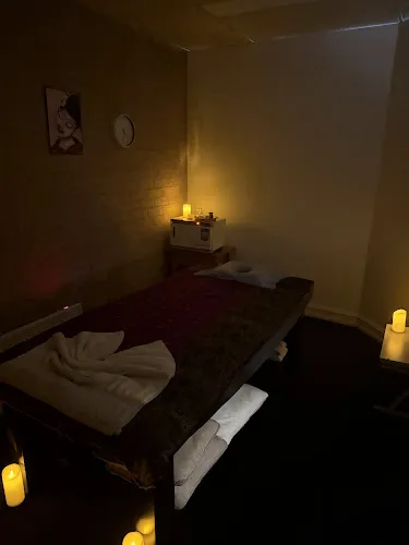 4 - La Bonz Hair Studio