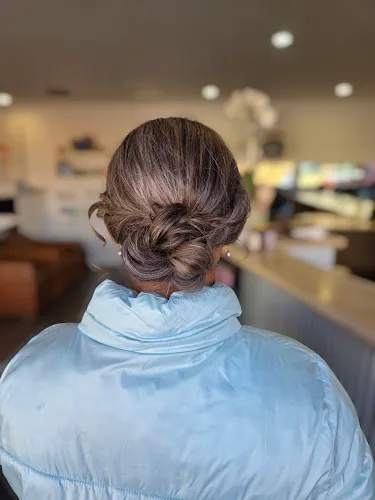 2 - La View Womens Beauty